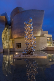 Tall Tree & The Eye (Anish Kapoor)