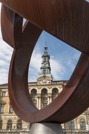 Variante Ovoide de la Desocupación de la Esfera (Jorge Oteiza)