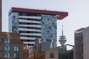 Colorium Building (William Alsop, GB) towers the Rheinturm