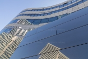 Dreischeibenhaus reflecting in Kö-Bogen I