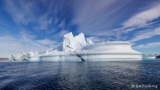 Iceberg cruising - Johan Petersen Fjord